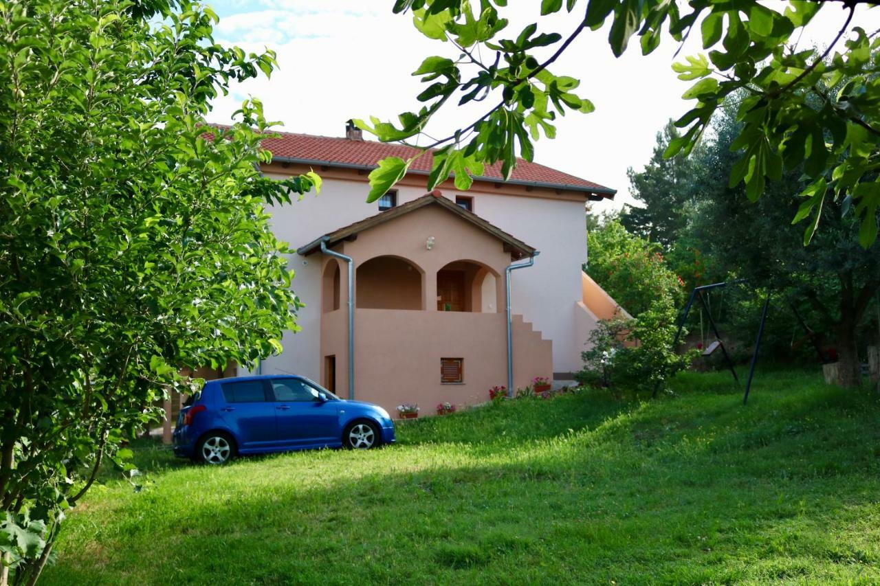 Apartments Cherry Gornji Karin Exteriér fotografie